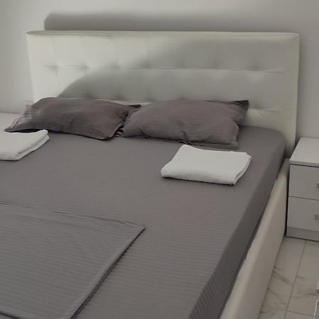 Golem Apartment מראה חיצוני תמונה
