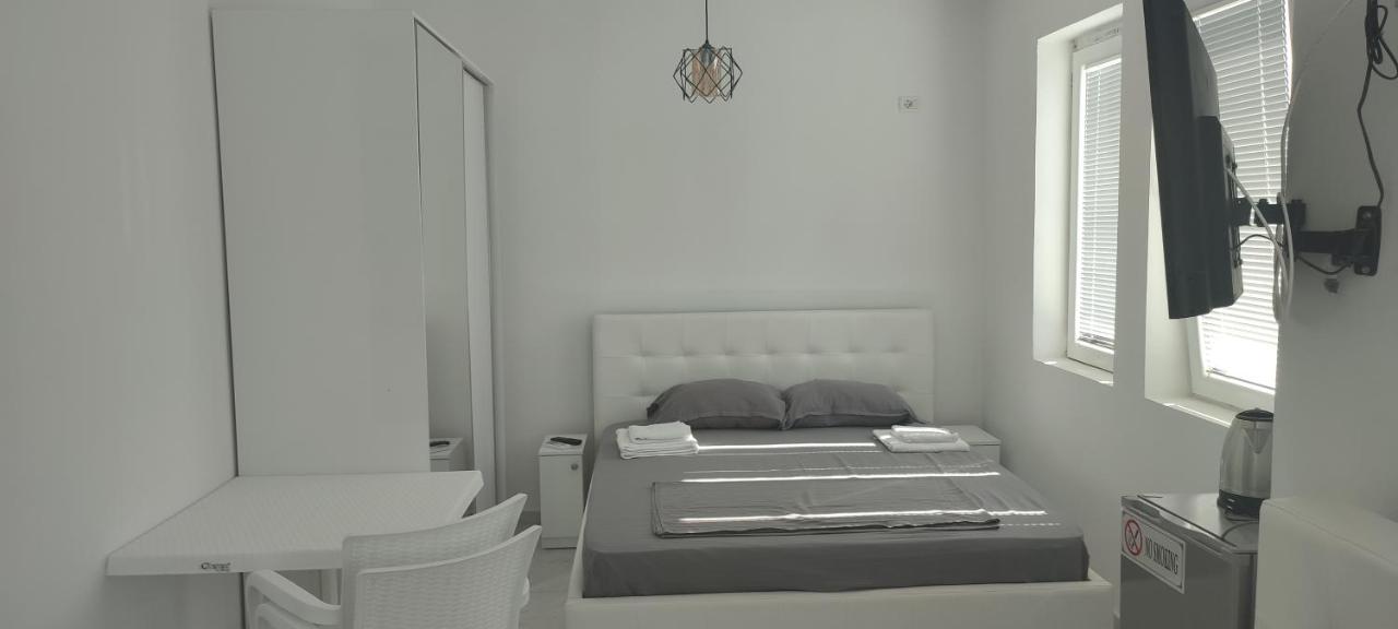 Golem Apartment מראה חיצוני תמונה