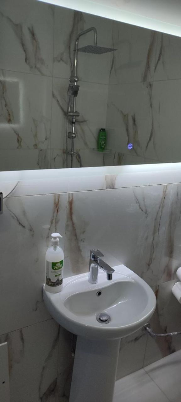 Golem Apartment מראה חיצוני תמונה