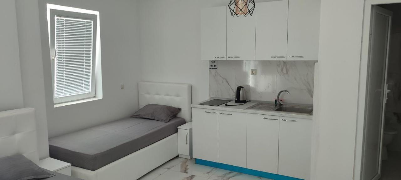 Golem Apartment מראה חיצוני תמונה
